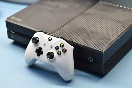 Pad Xbox One nie łączy się z konsolą bezprzewodowo mini
