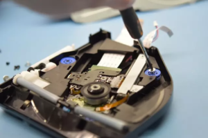 PS5 nie czyta płyt - wymiana uszkodzonego lasera