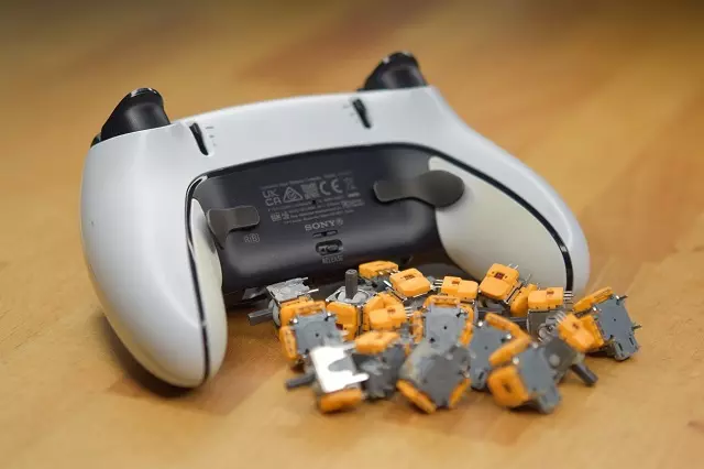 Pas DualSense Edge analog Hall