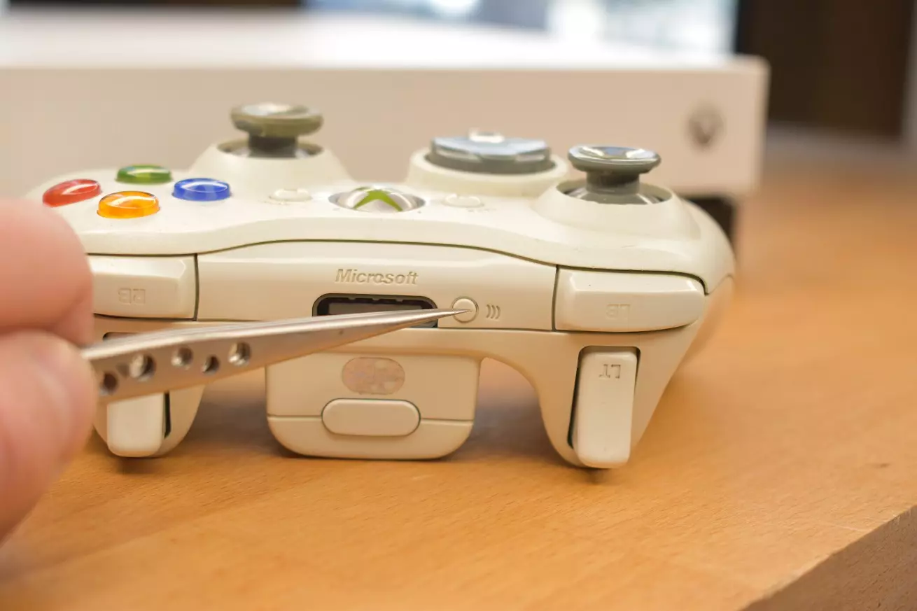 Parowanie pad Xbox 360 Przycisk parowania pad Xbox 360