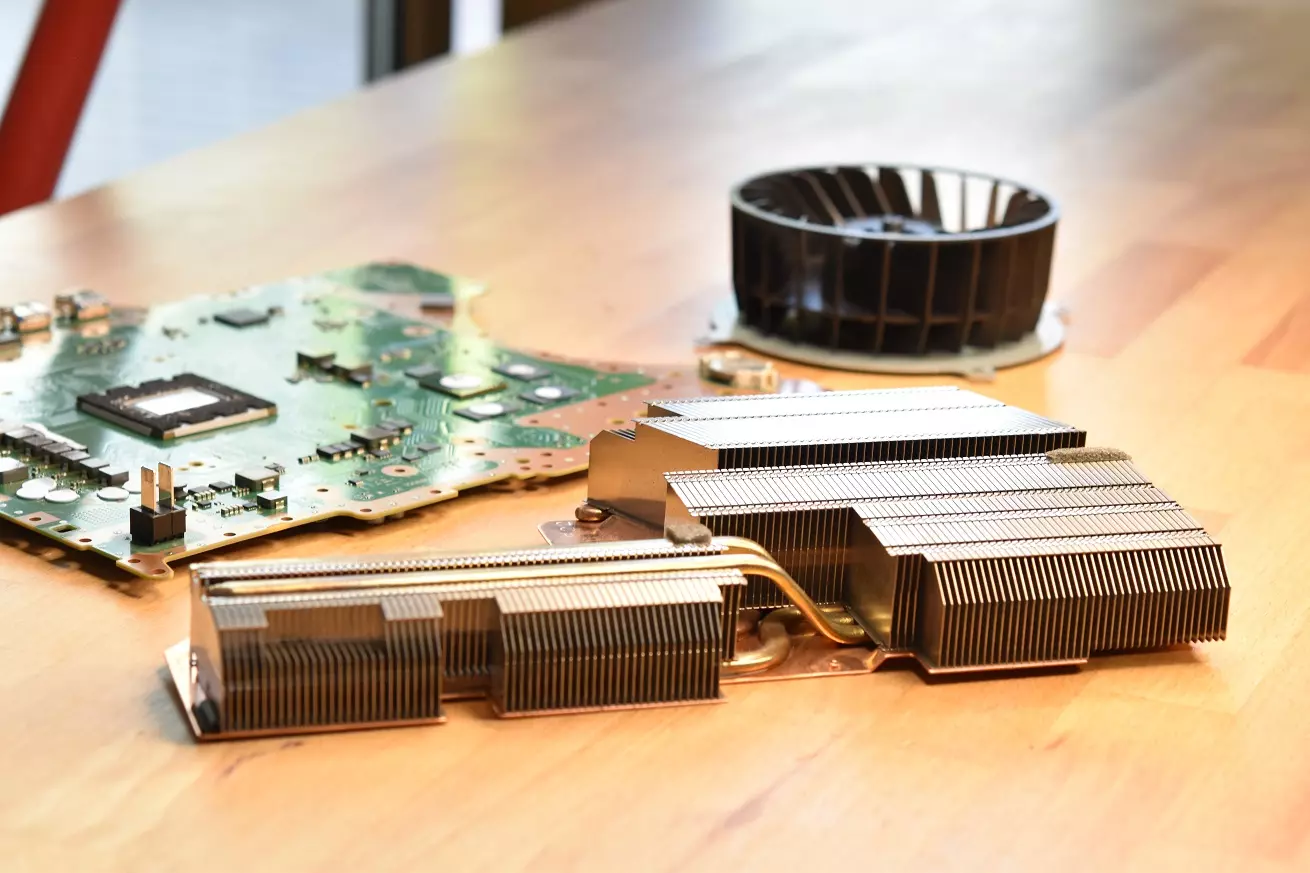 Naprawa i Serwis Xbox PlayStation Naprawa i Serwis uszkodzonych konsol Xbox i PlayStation