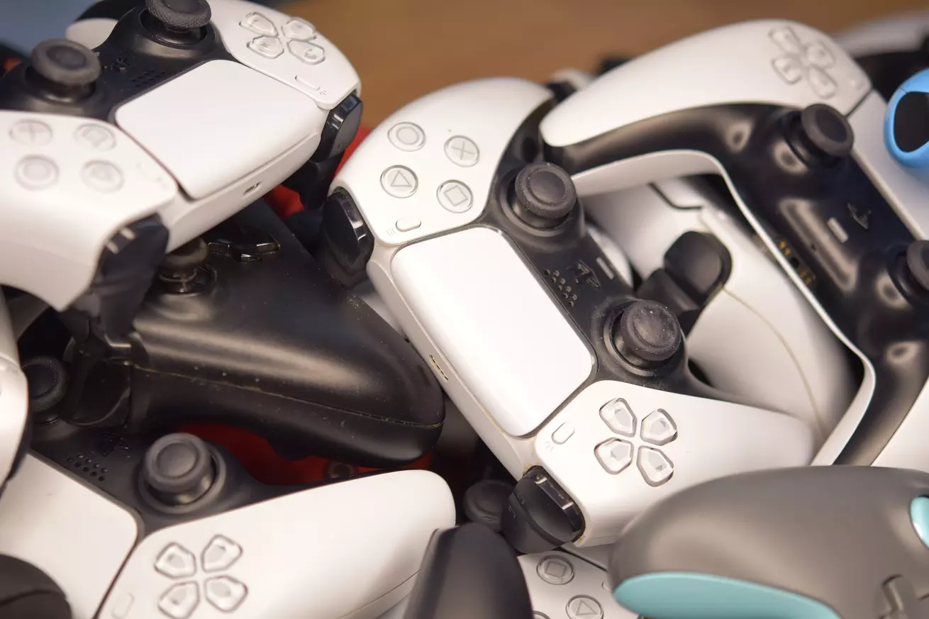 Używane pady PS5 Używane pady PS5