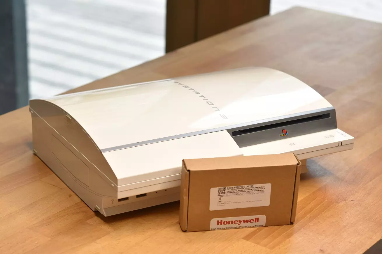 Serwis konsoli PS3 Fat Serwis konsoli PS3 w wersji Fat