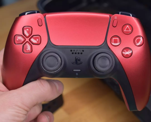 Funkcje pada PS5 DualSense Cosmic Red przód pad