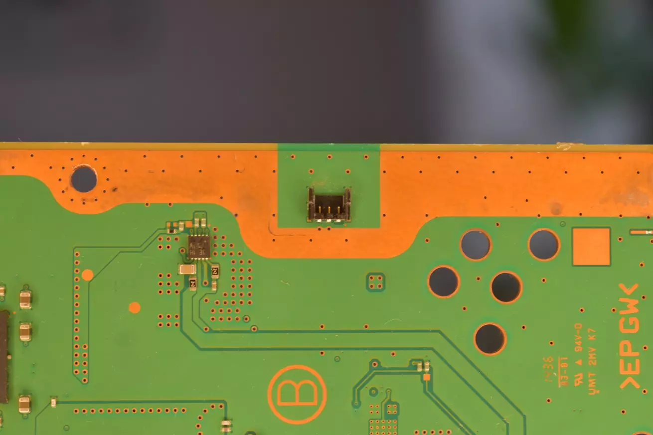 Naprawa gniazda wentylatora PS4 gniazdo zasilacza Naprawa gniazda wentylatora PS4 gniazdo zasilacza konsoli