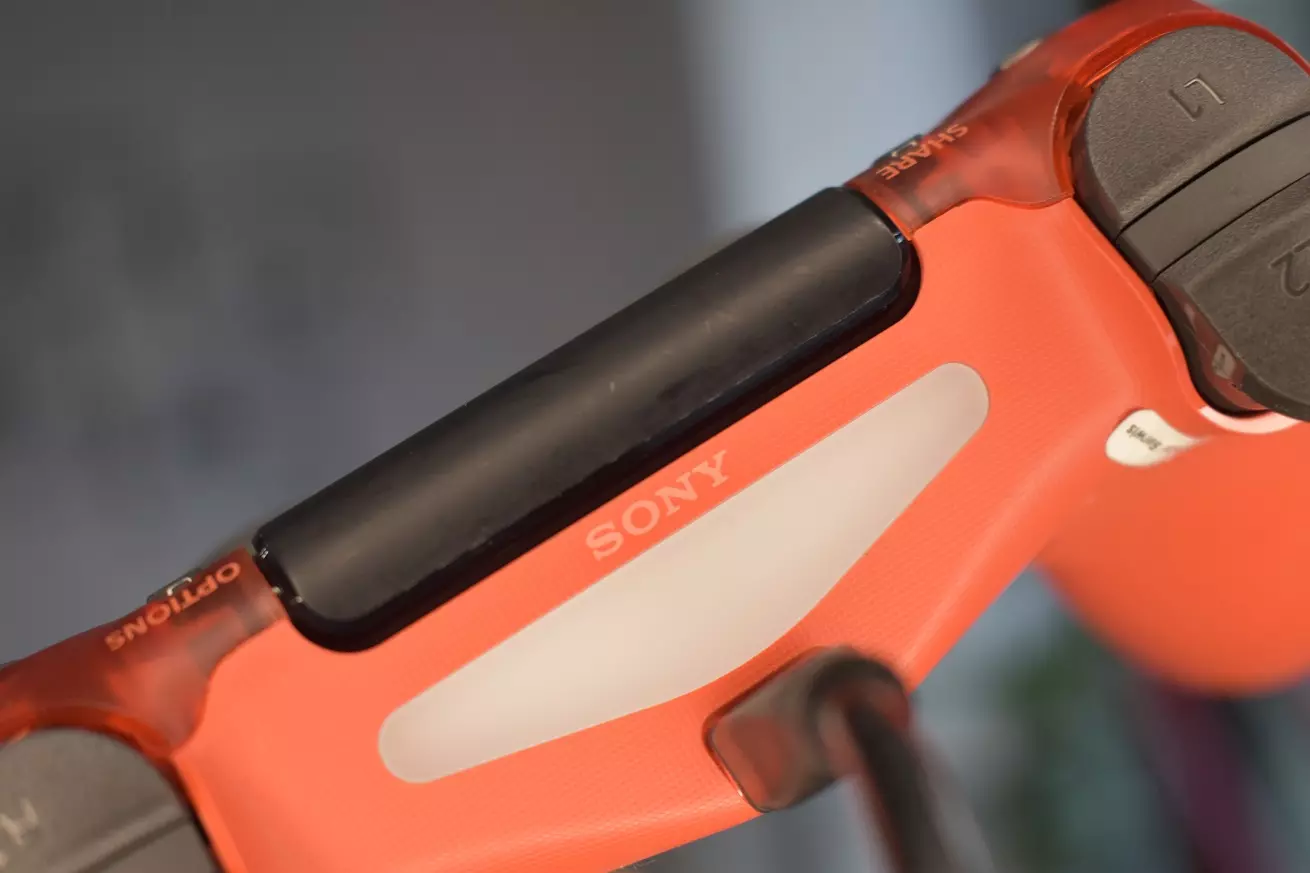 Pad nie lączy się z PS4 panel dotykowy Dualshock 4 Pad nie łączy się z PS4 panel dotykowy Dualshock 4 przewód