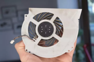 PS4 wymiana wentylatora zabrudzony wentylator Front serwis