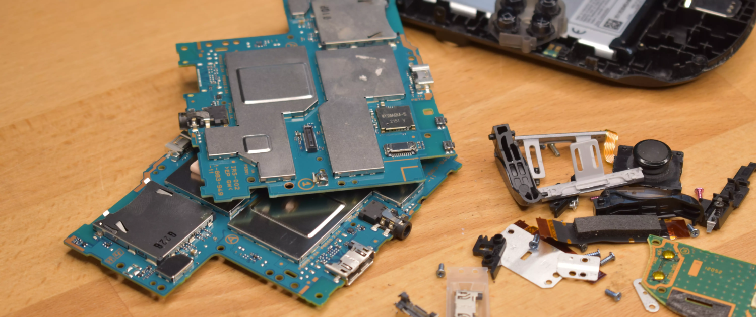 Wymiana portu ładowania w PS Vita Wymiana portu ładowania w PS Vita